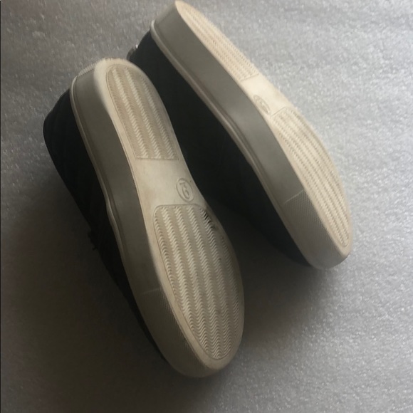 Toddler shoes size- 9 Steve Madden-quilted black - Picture 9 of 16